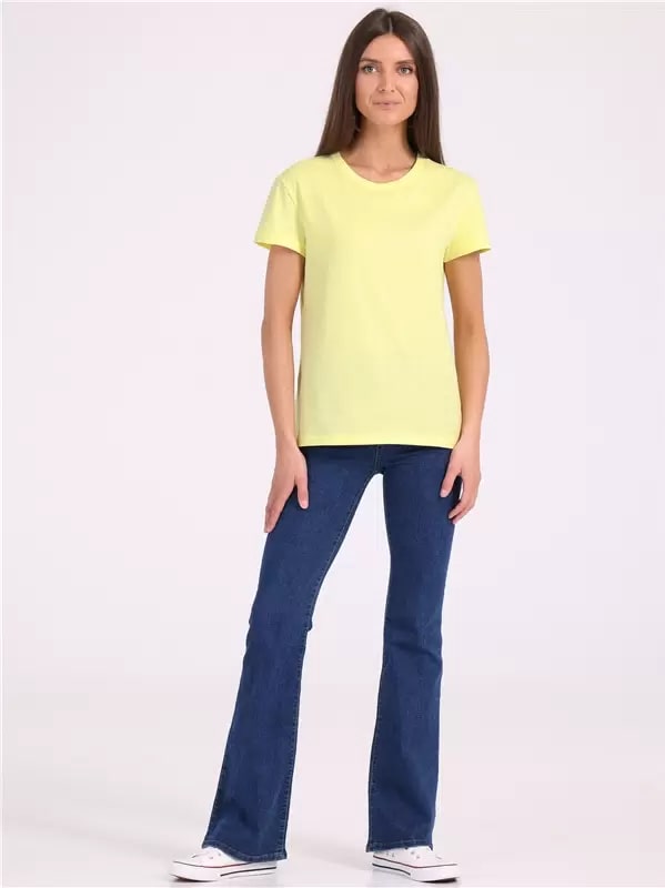 Футболка женская Апрель желтая 44