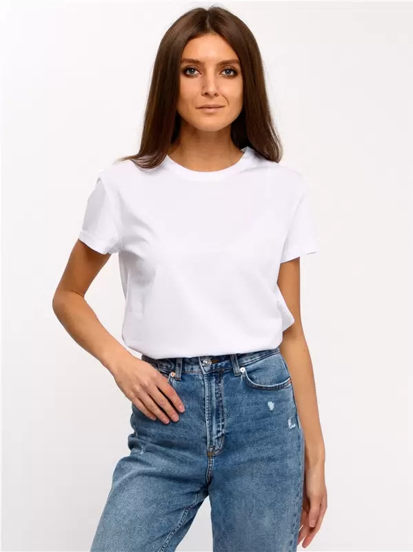 Футболка женская Апрель белая 46
