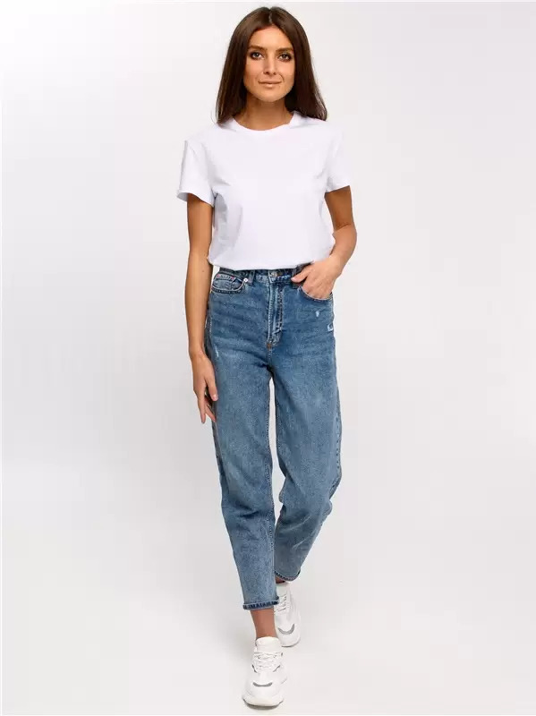 Футболка женская Апрель белая 46